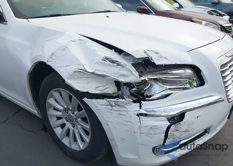 2013 Chrysler 300 Motown from USA, damaged, VIN 2C3CCAAG8DH697784